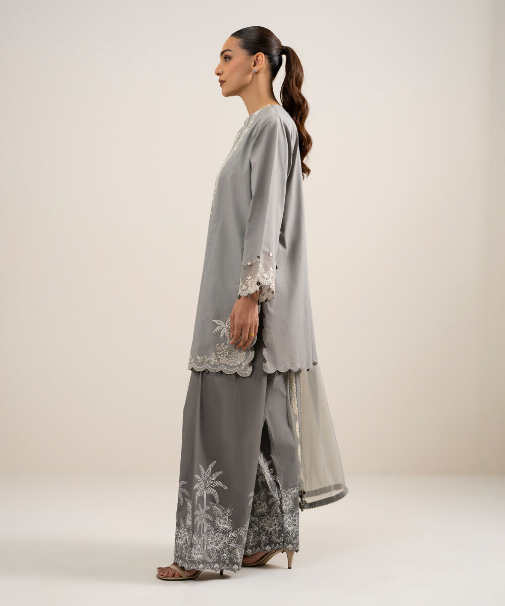 3 Piece - Embroidered Lawn Suit โ Sapphire view 3