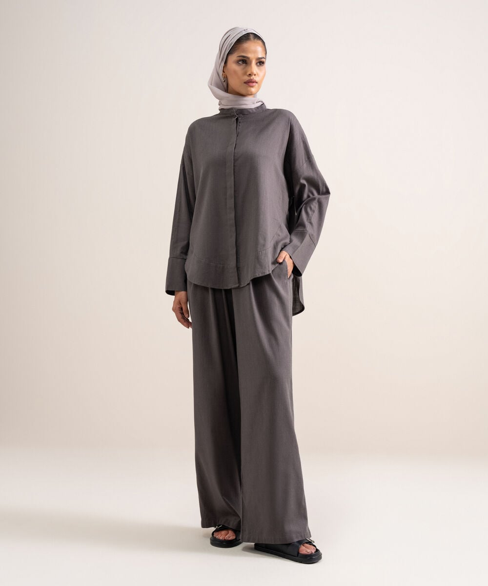 Loose-Fit  Pleated Pants — Sapphire