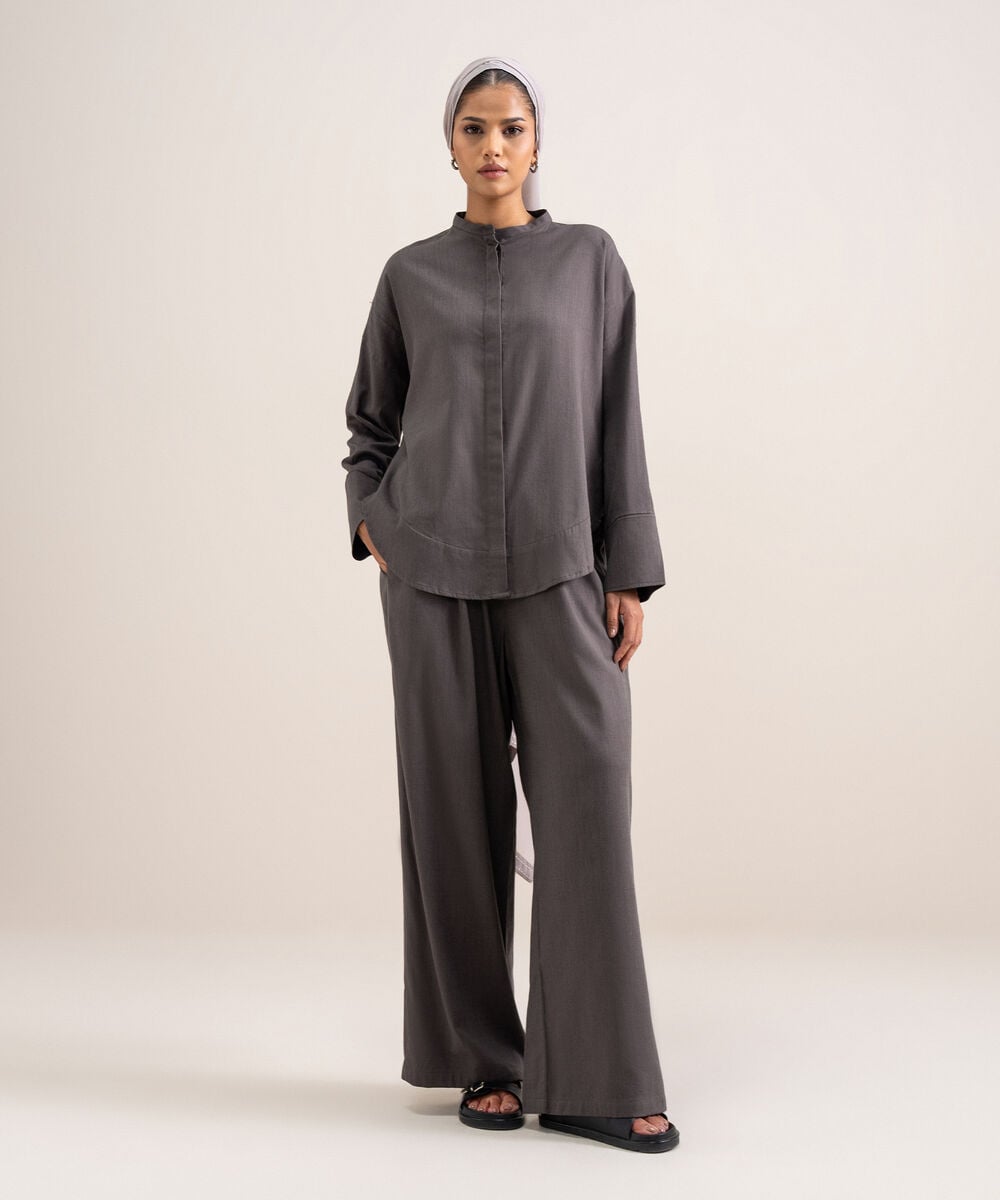 Relaxed Fit Button Down โ Sapphire view 3