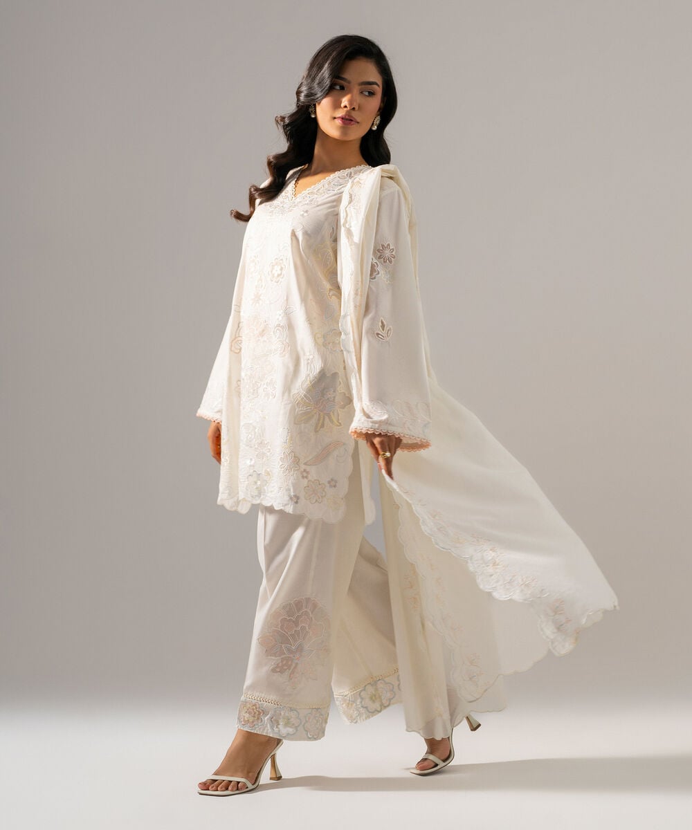 3 Piece - Embroidered Lawn Suit — Sapphire